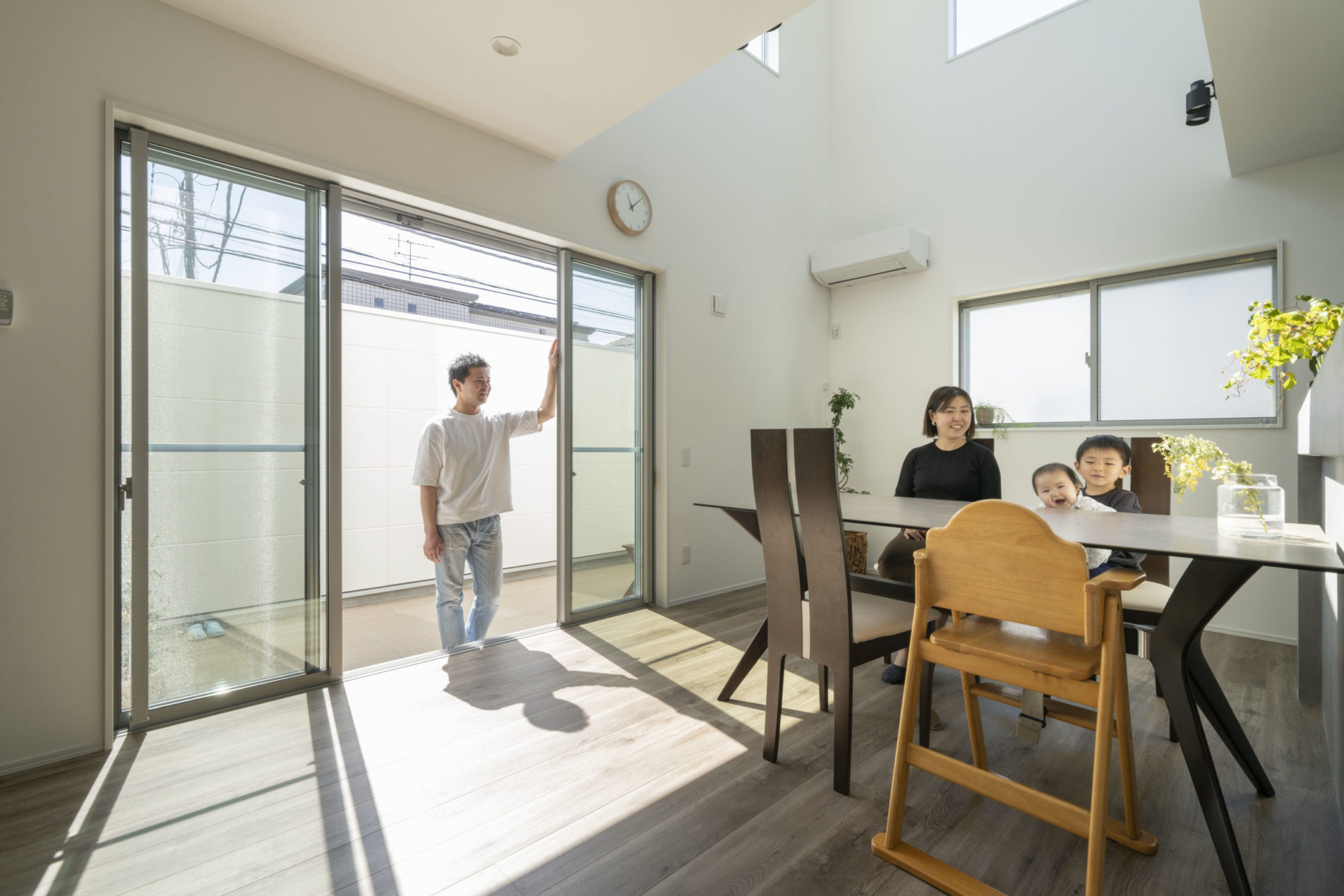 陽だまりに包まれる一邸