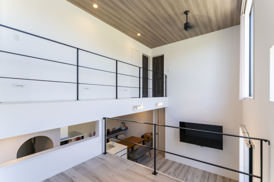 「家族と繋がる」スキップフロアのある一邸