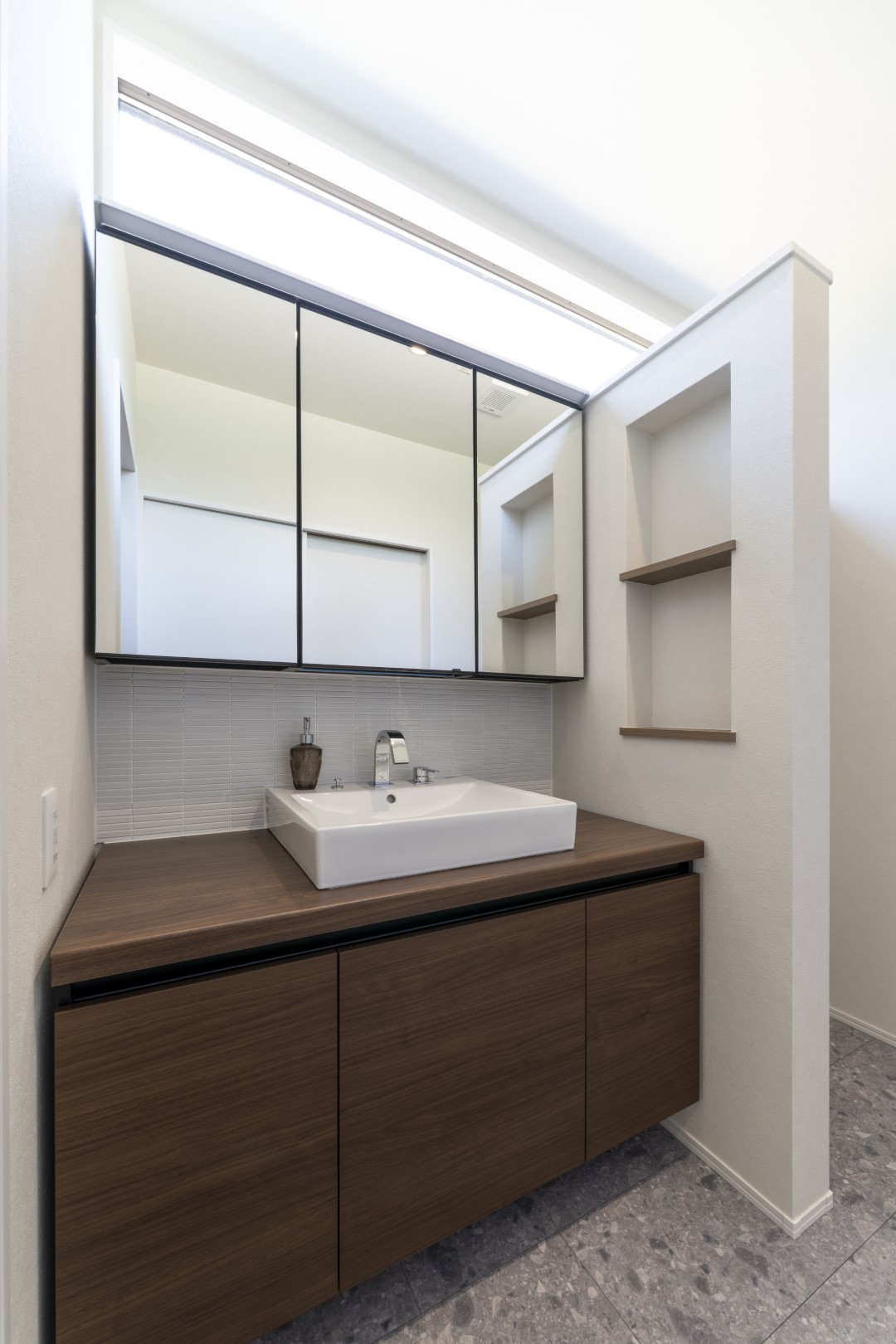 景色と暮らすリゾートホテルのような一邸