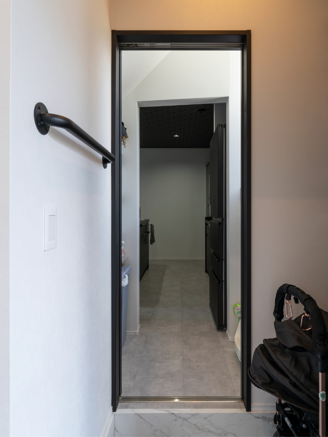 機能的かつ洗練された一邸