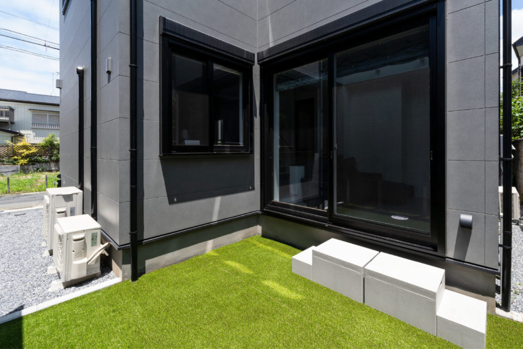 機能的かつ洗練された一邸