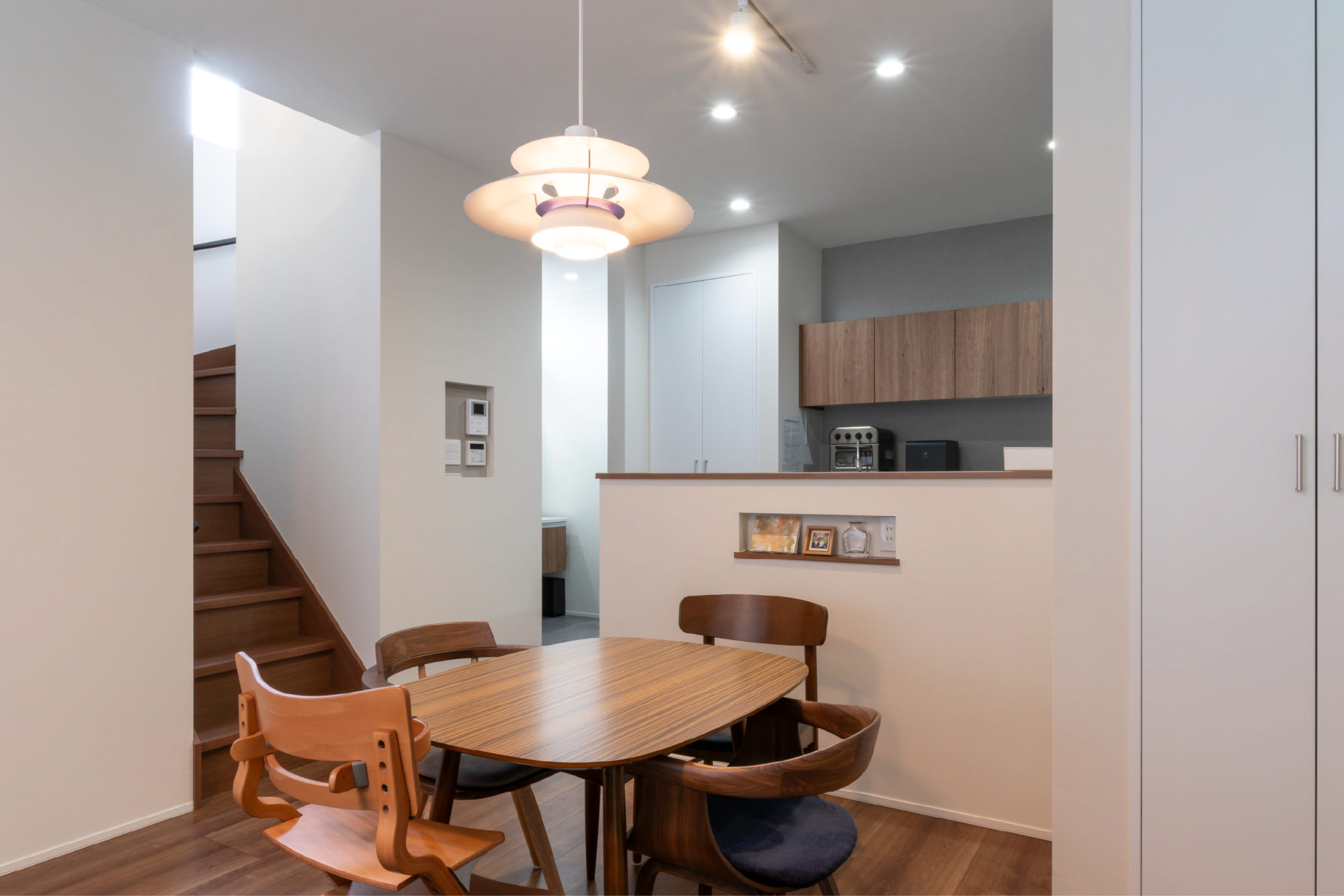 いつも笑顔があふれる、 心地よい吹き抜けの一邸