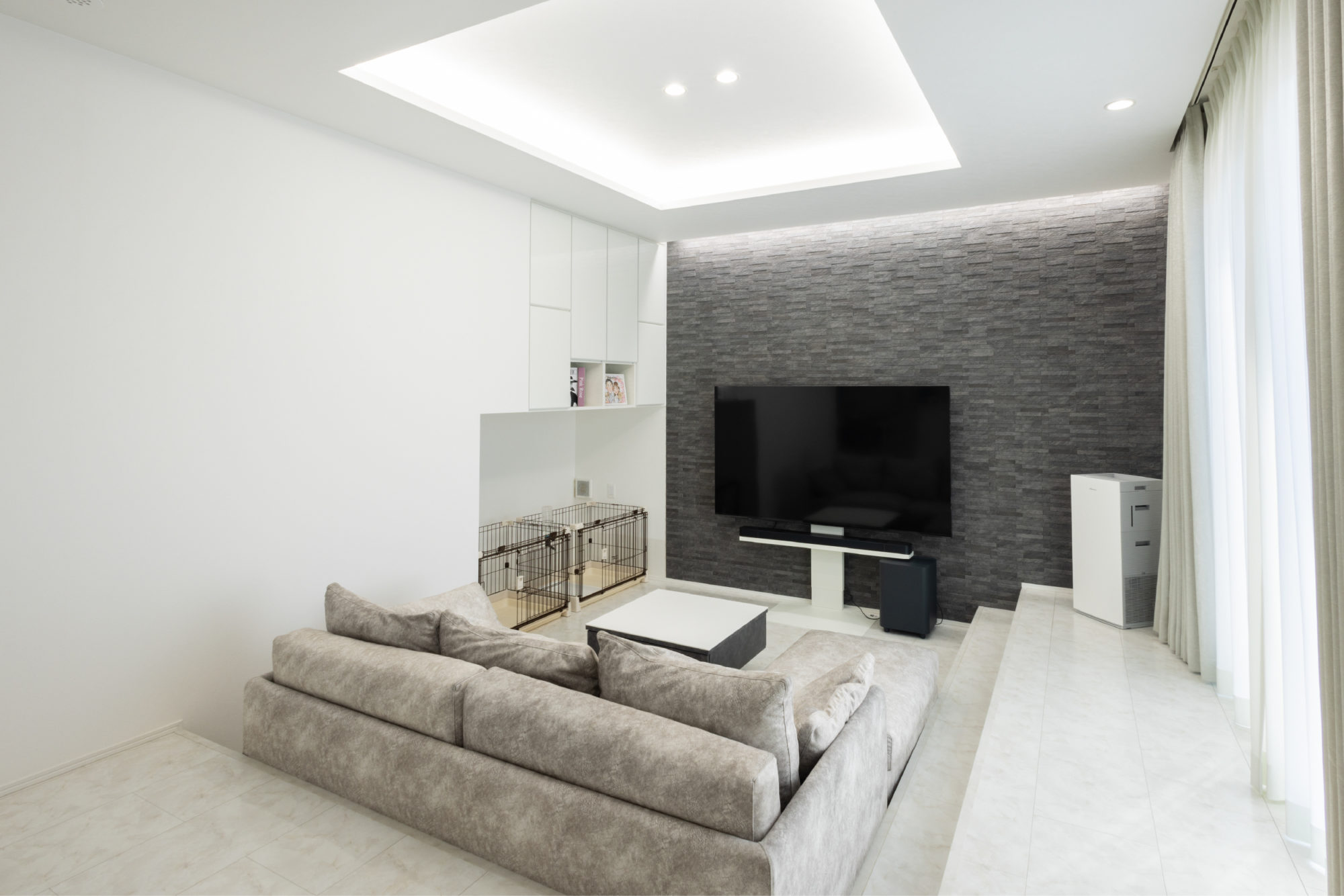 ミニマルな美と、 愛犬との豊かな時間を叶える一邸