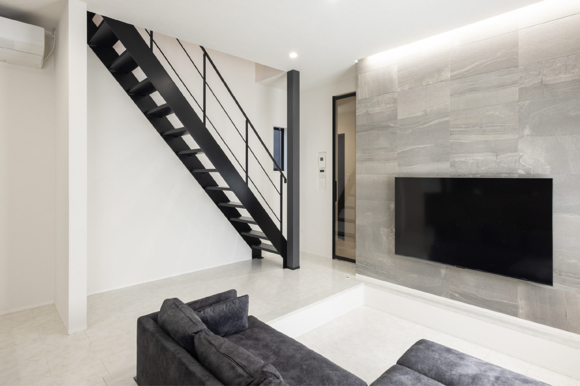 モノトーンを愉しむ一邸