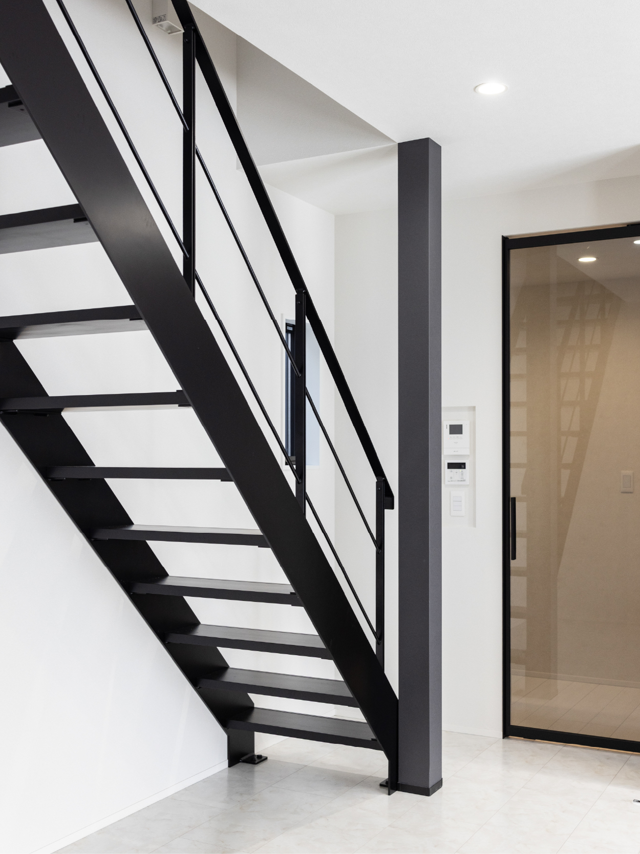 モノトーンを愉しむ一邸